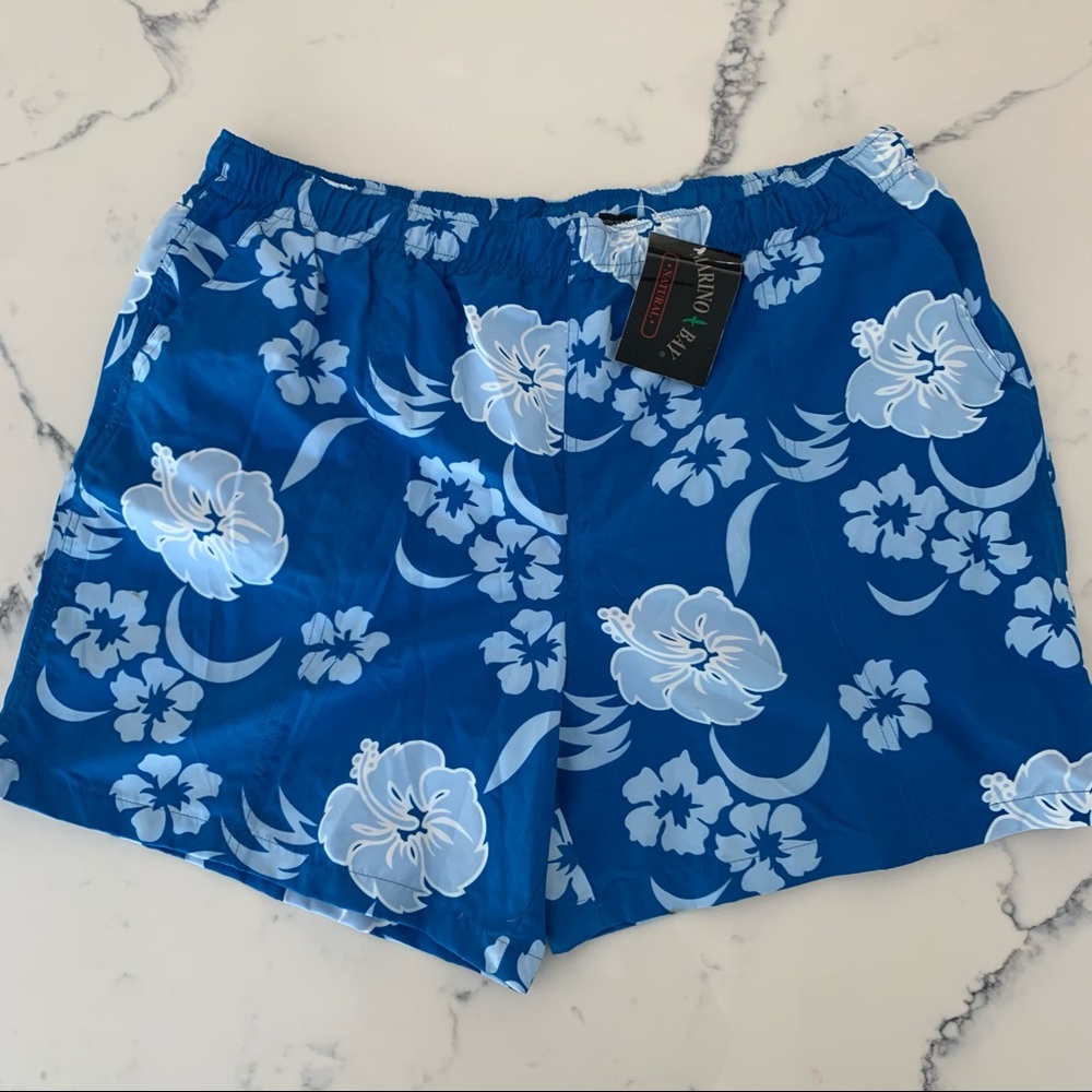 Men’s Hawaii Prints Swimming Truck.